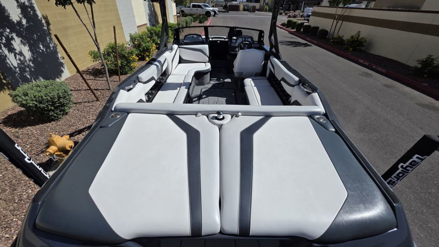 2018 Axis Wake Research T23