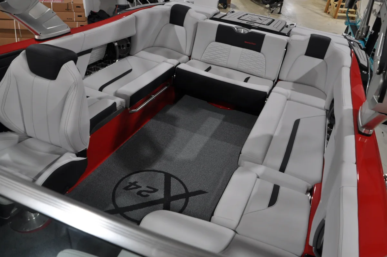2019 MasterCraft X24