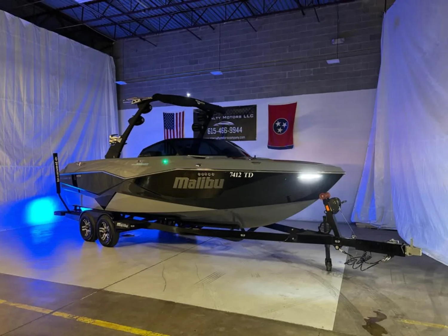 2022 Malibu Wakesetter 25 LSV only 85 hours with trailer