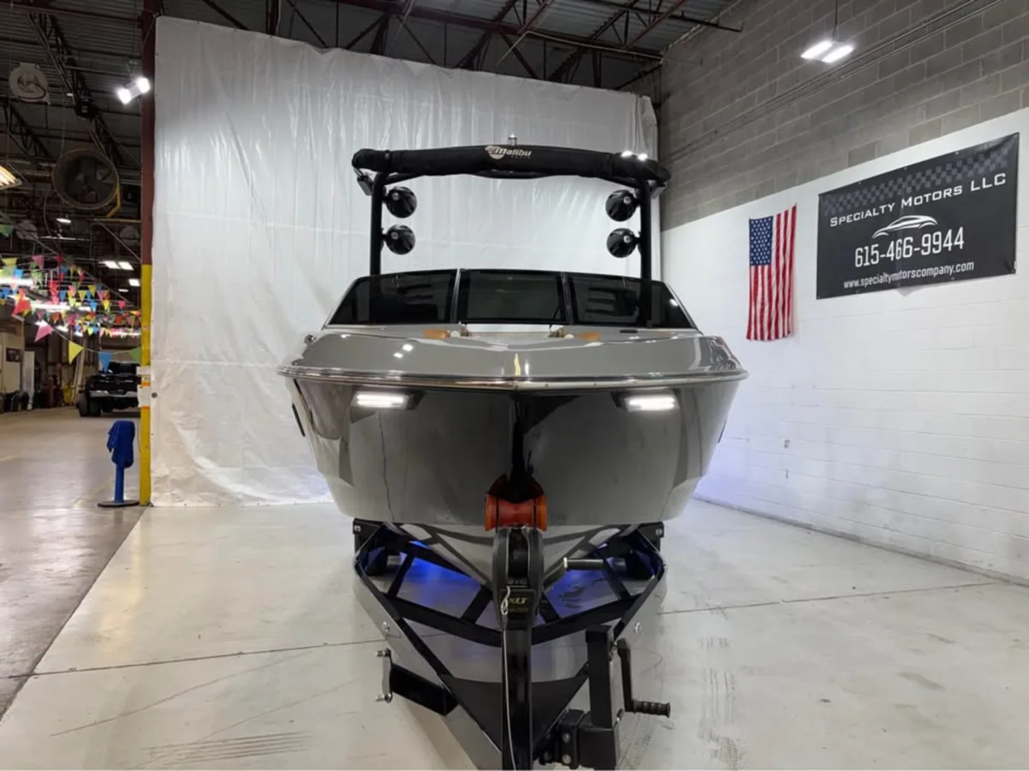 2022 Malibu Wakesetter 25 LSV only 85 hours with trailer