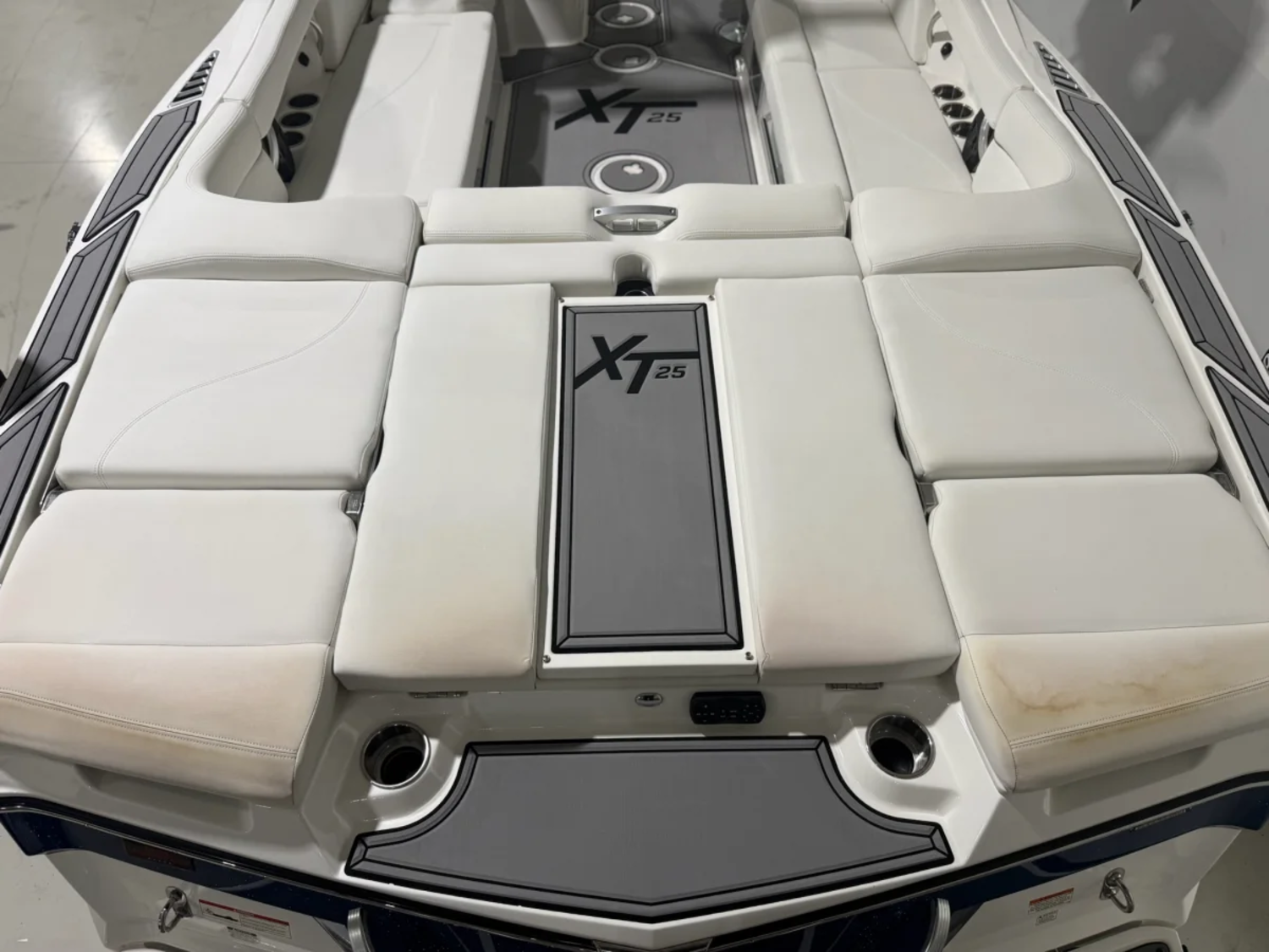 2019 MasterCraft XT25