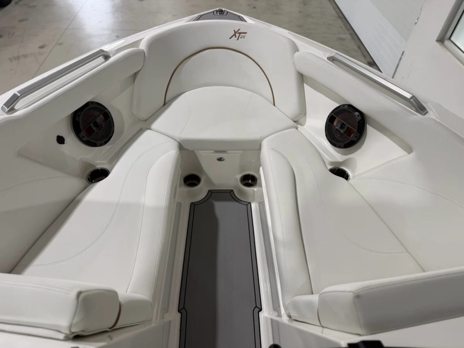 2019 MasterCraft XT25