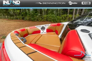 2020-malibu-wakesetter-22-lsv-131116-image2_172108.webp