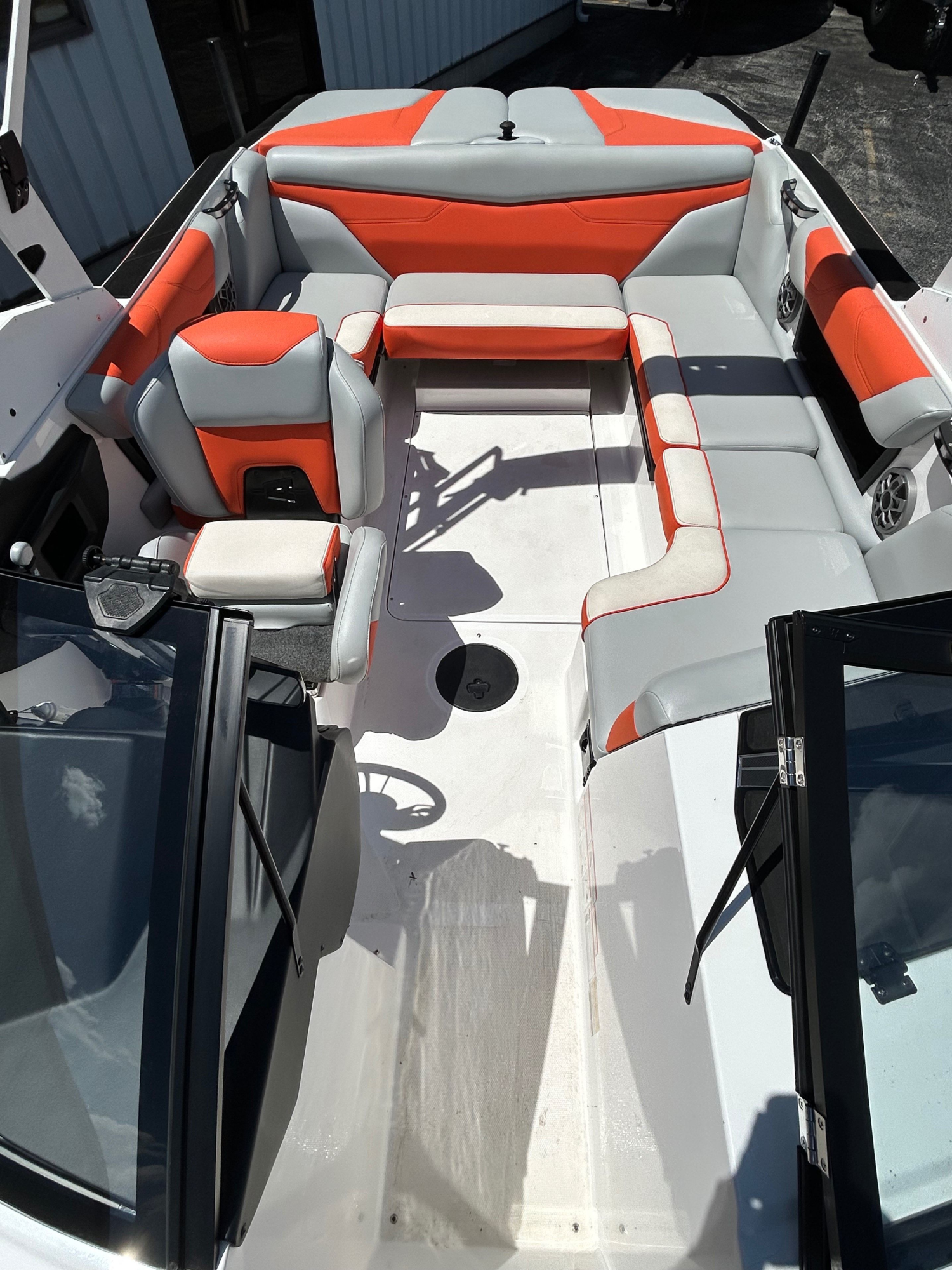 2020 Axis A22