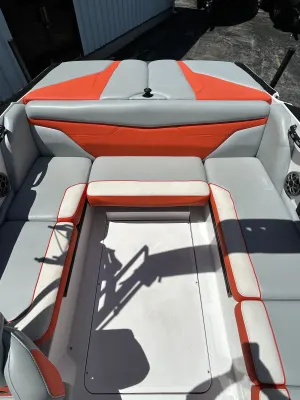 2020 Axis A22 Icon