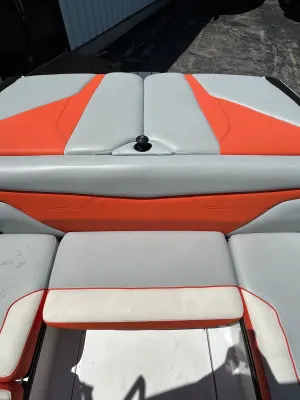 2020 Axis A22 Icon
