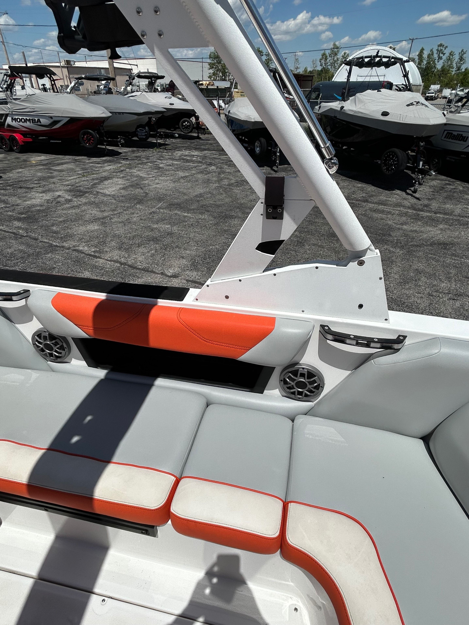 2020 Axis A22