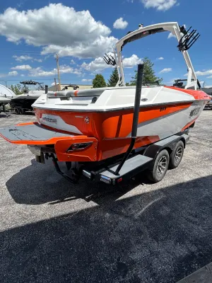 2020 Axis A22 Icon