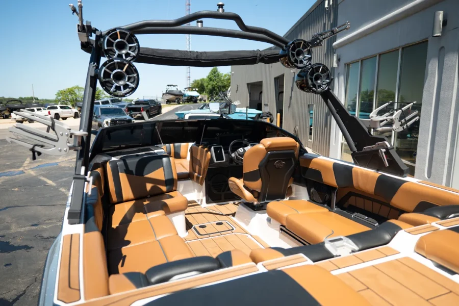 2022 Malibu Boats Wakesetter 23 MXZ for sale in OSAGE BEACH, Missouri