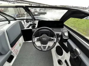 2025-malibu-wakesetter-22-lsv-131171-image12