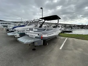 2025-malibu-wakesetter-22-lsv-131171-image7