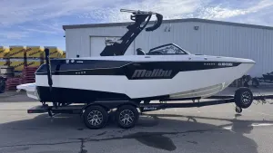 2022 Malibu Boats M220 for sale in , 