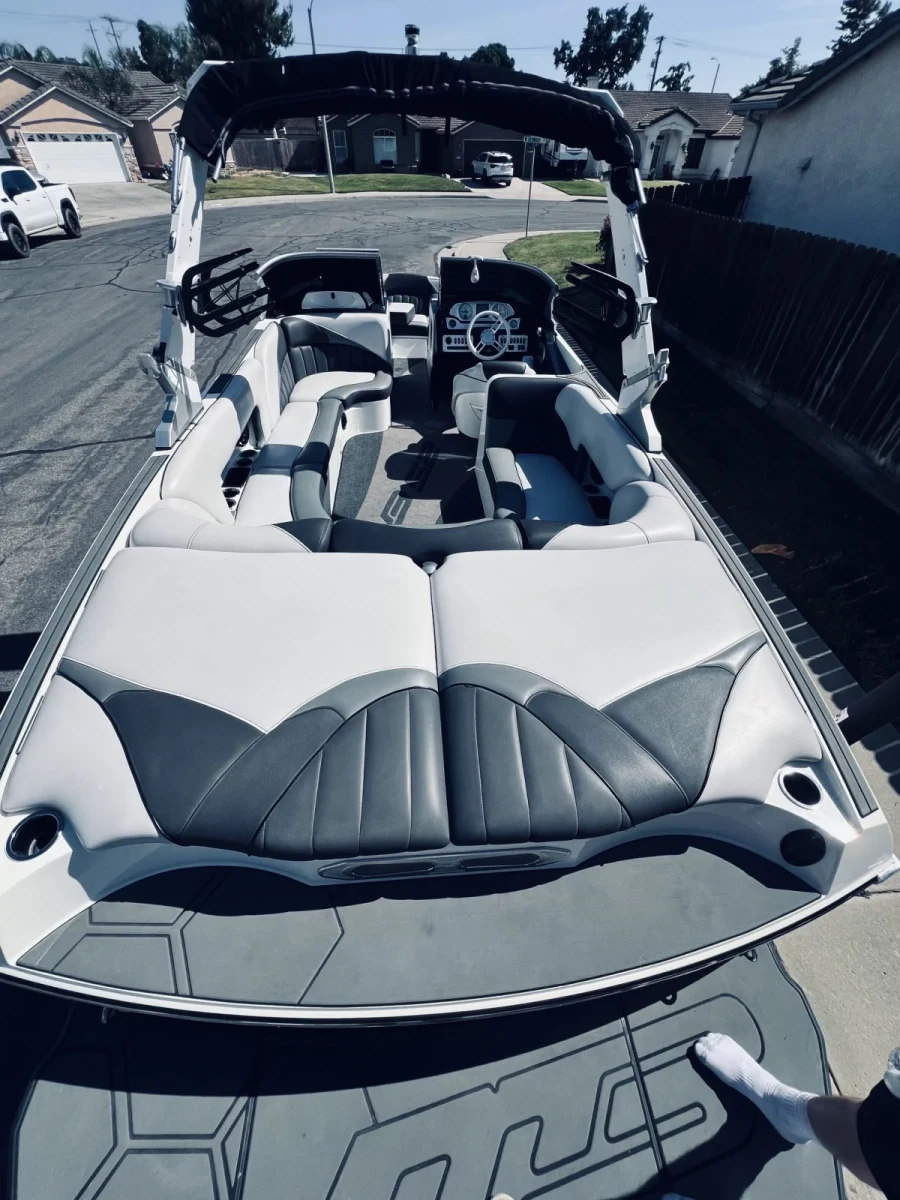 2017 MB Sports Boats B52 23 for sale in Hanford, California