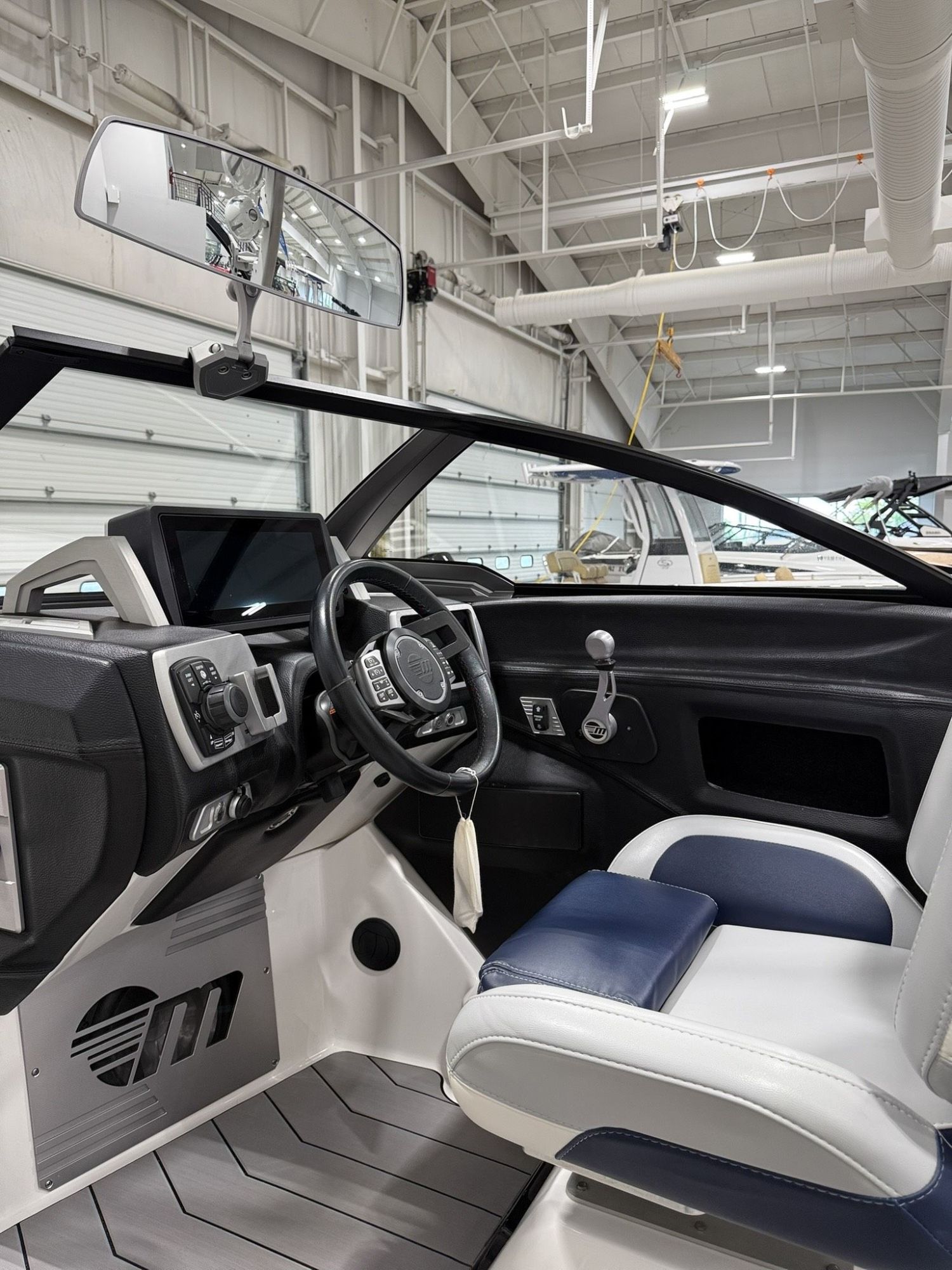 2019 Malibu M235