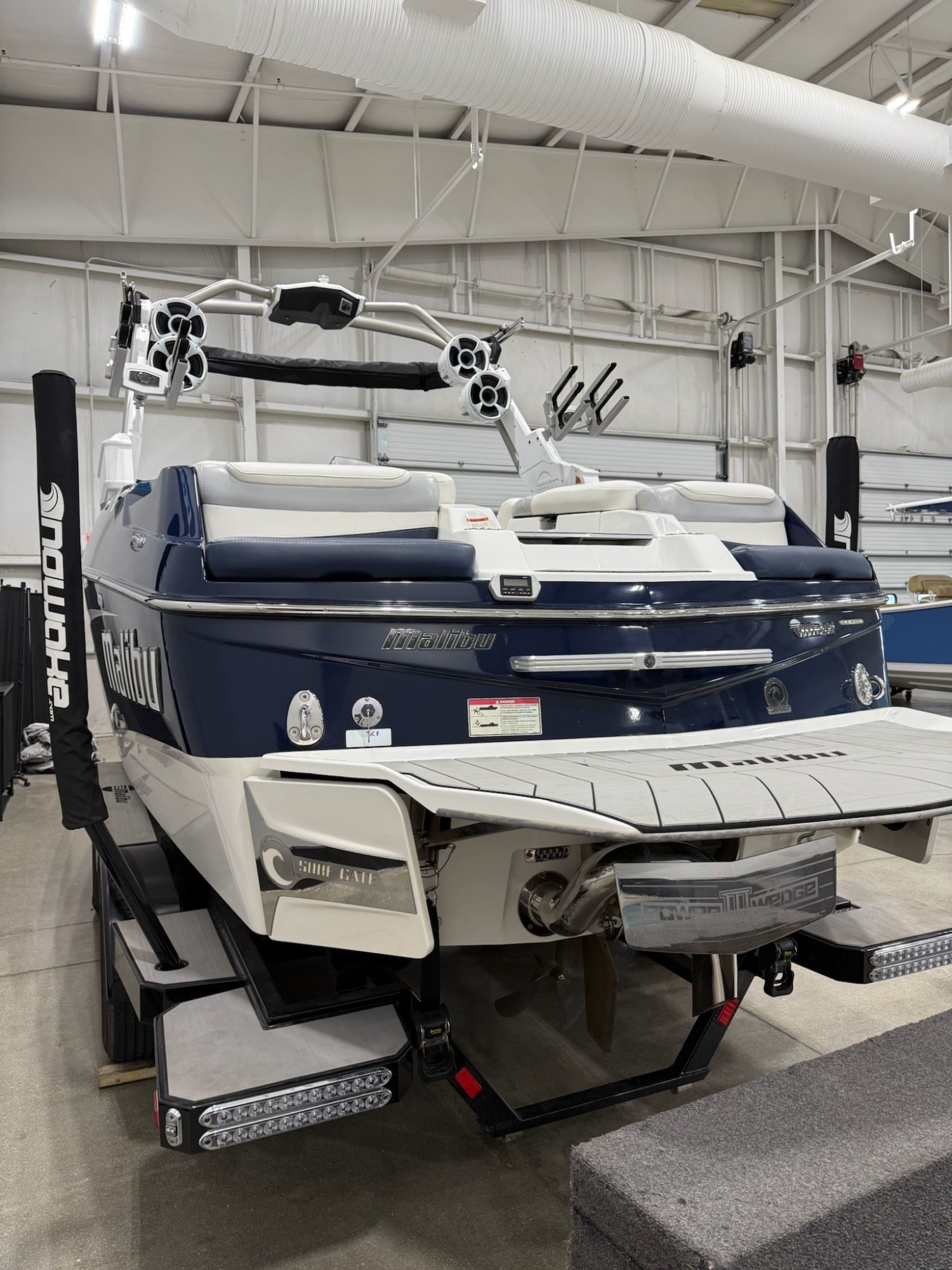 2019 Malibu M235