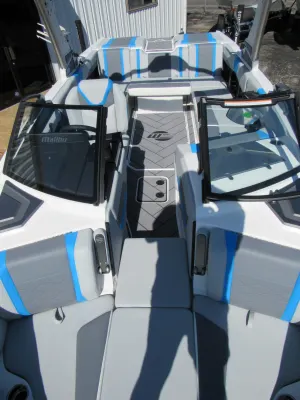 2026 Malibu Boats Wakesetter 23 LSV for sale in Hazelwood, Missouri