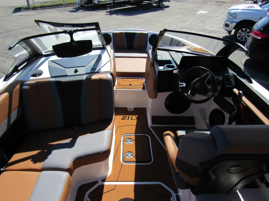 2026 Malibu Boats 21 LX for sale in Hazelwood, Missouri