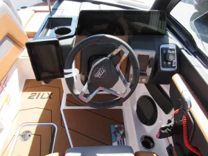 2026 Malibu Boats 21 LX for sale in Hazelwood, Missouri