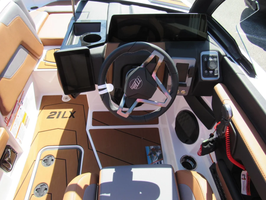 2026 Malibu Boats 21 LX for sale in Hazelwood, Missouri