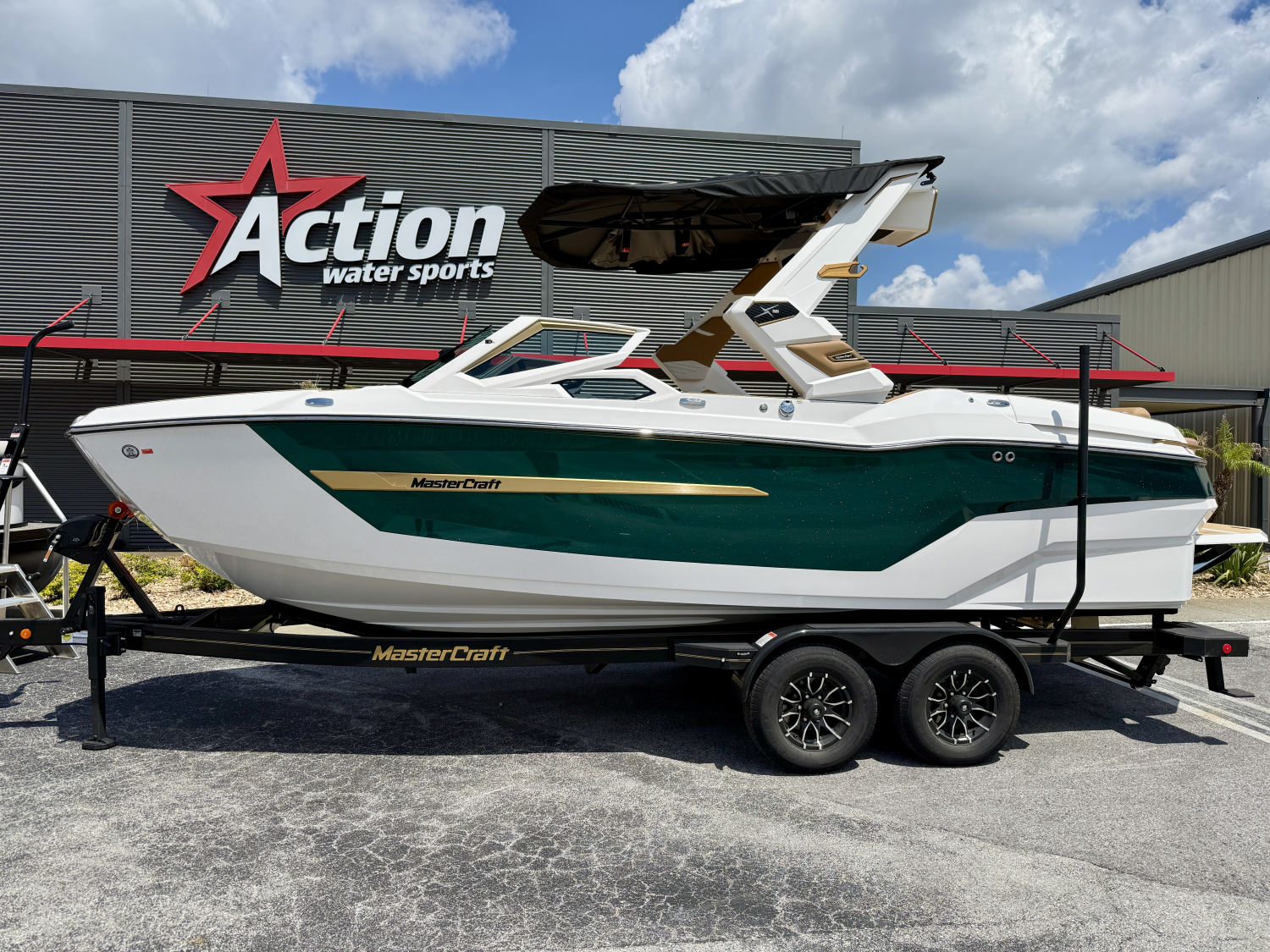 2027 MasterCraft X23
