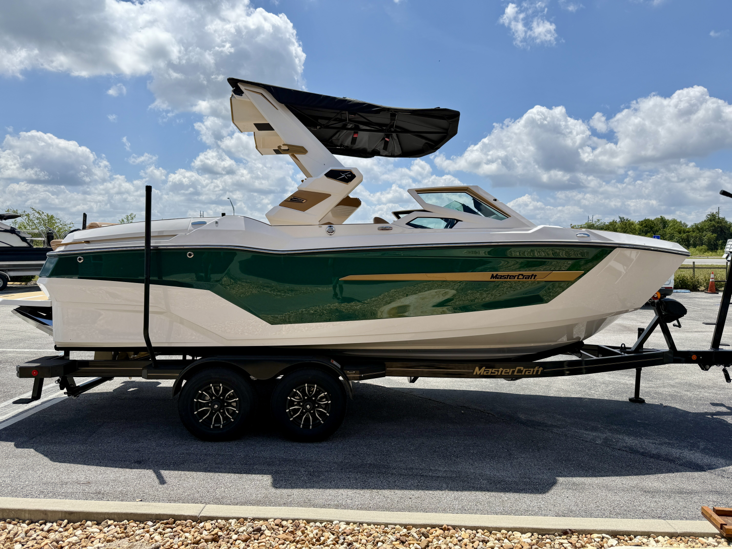 2027 MasterCraft X23