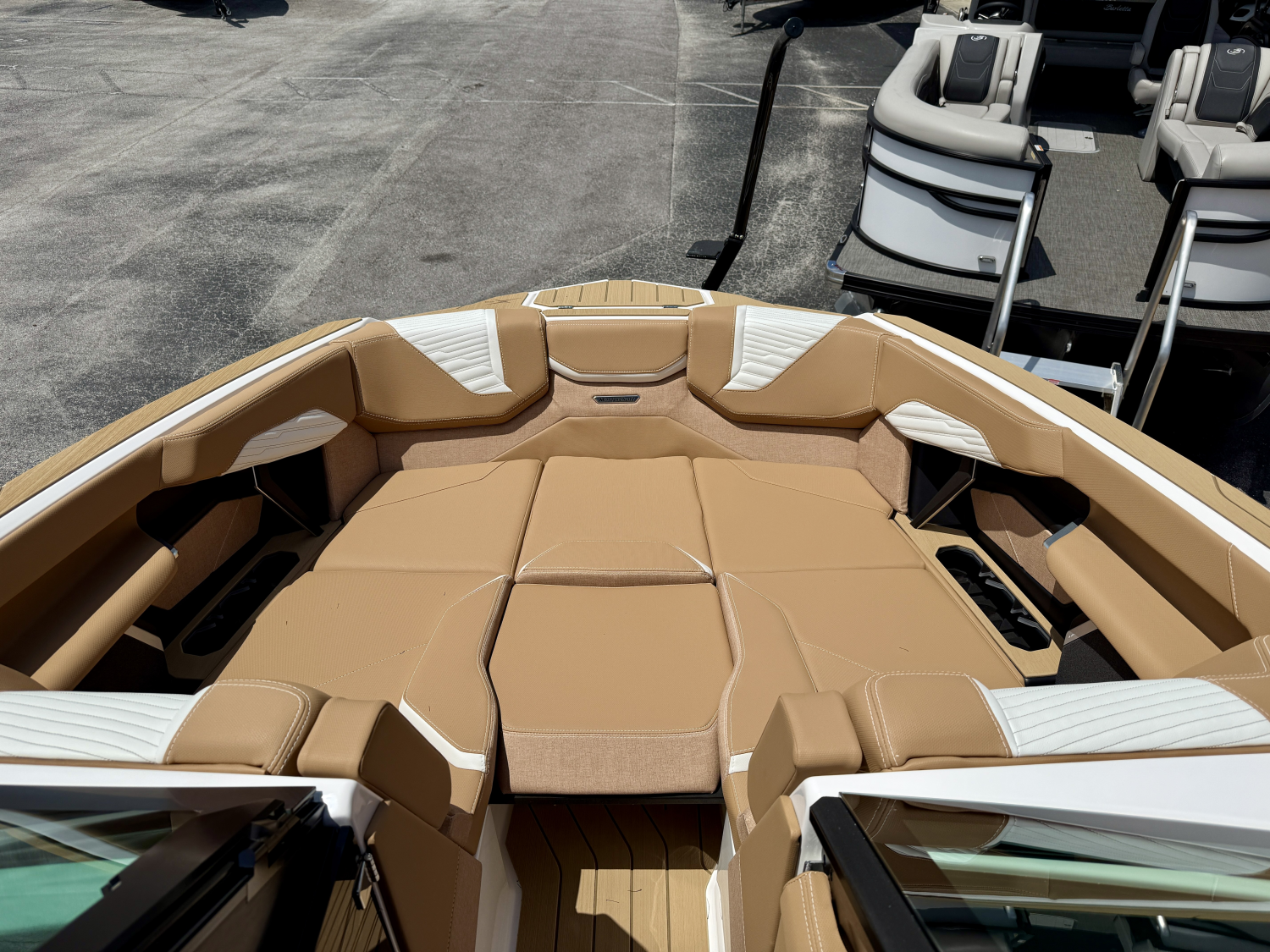 2027 MasterCraft X23