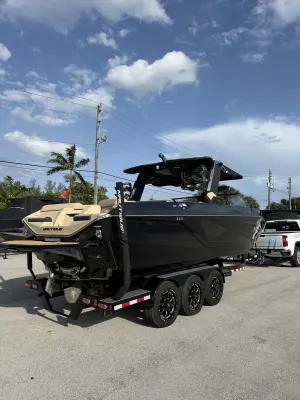 2026-nautique-g25-127720-image7.webp_153151