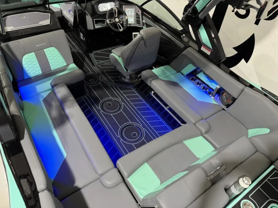 2022-mastercraft-x22-137834-image10.webp