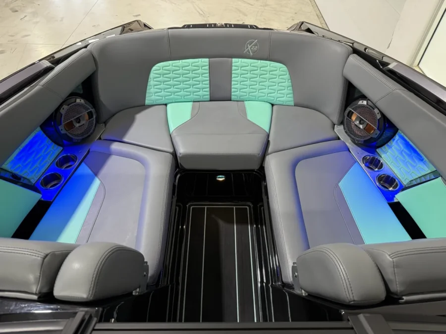2022-mastercraft-x22-137834-image11.webp