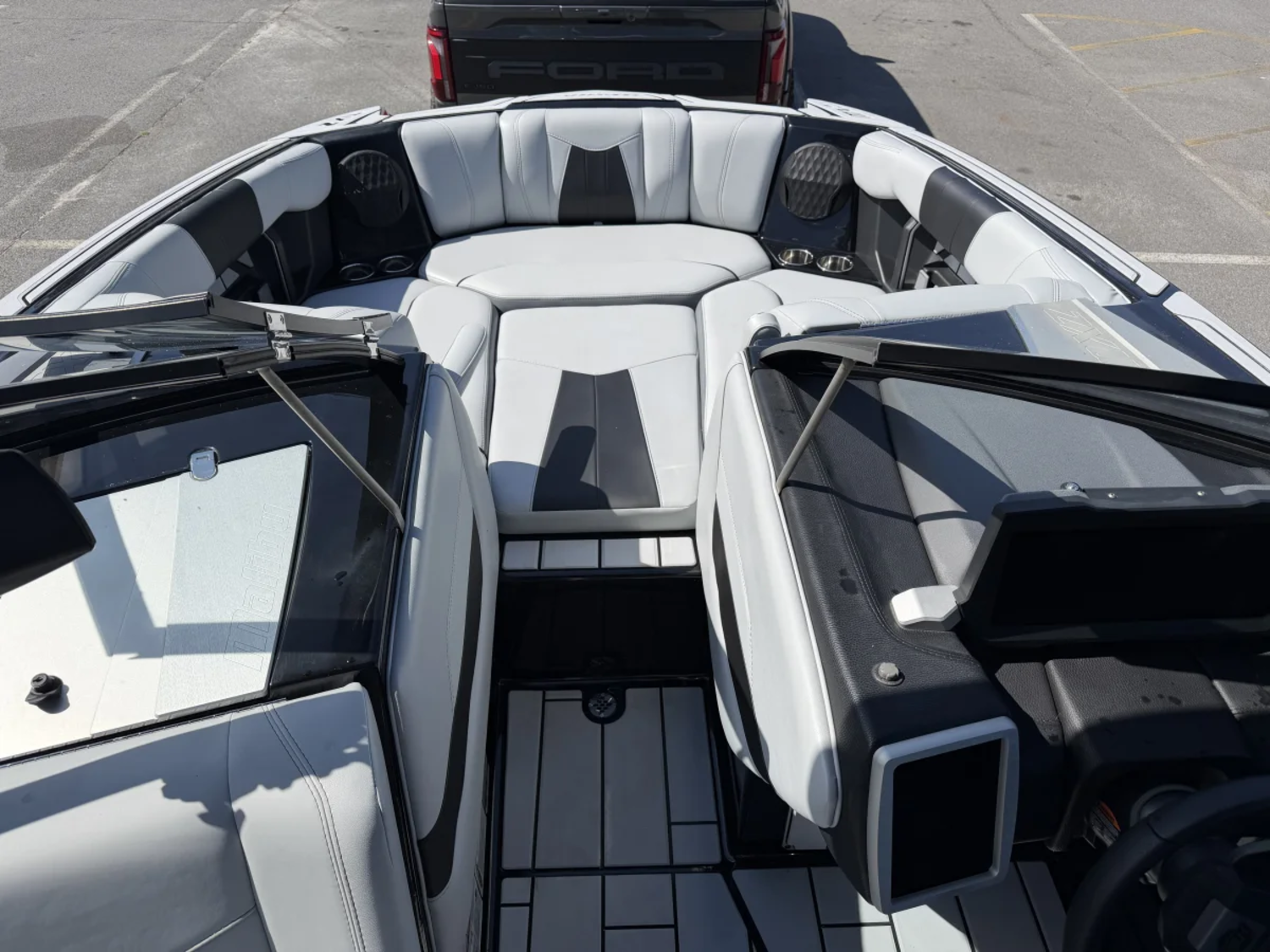 2022 Malibu Boats Wakesetter 24 MXZ