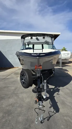 2023-mastercraft-xt23-137855-image4.webp