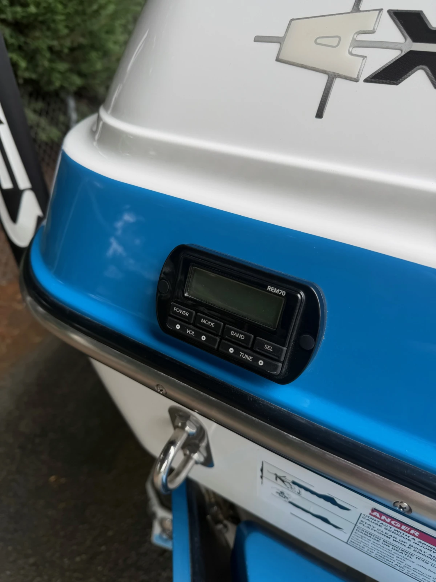 2017 Axis T22
