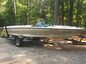 1999-nautique-sport-nautique-137876-image0.webp