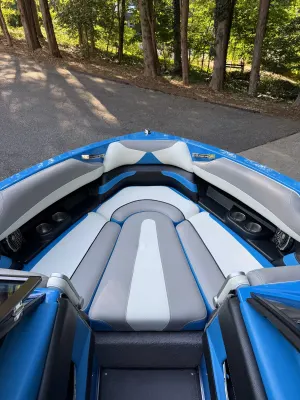 2014-malibu-wakesetter-23-lsv-138489-image6.webp