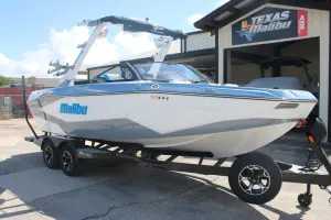2026-malibu-wakesetter-22-lsv-138496-image1.webp