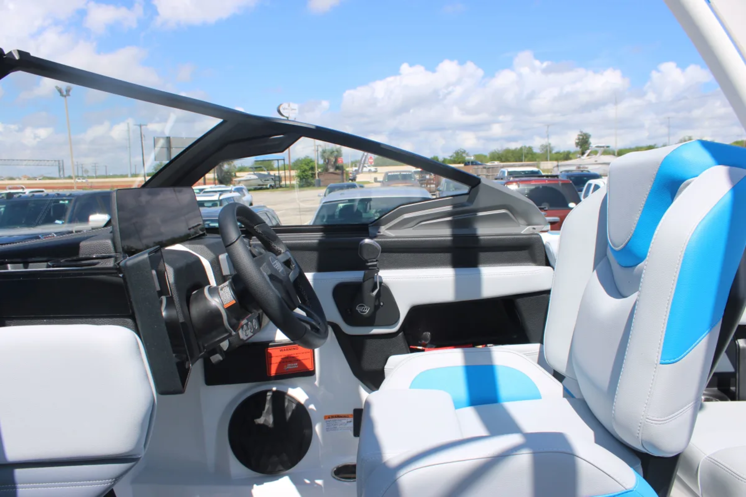 2026 Malibu 22 LSV