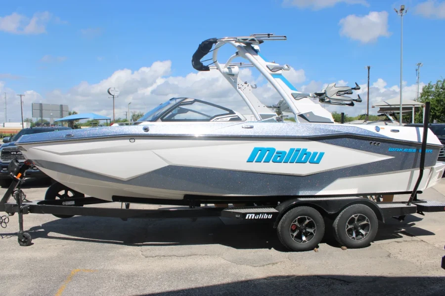 2026-malibu-wakesetter-22-lsv-138496-image4.webp