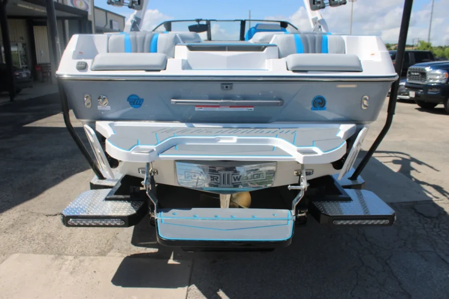 2026-malibu-wakesetter-22-lsv-138496-image8.webp