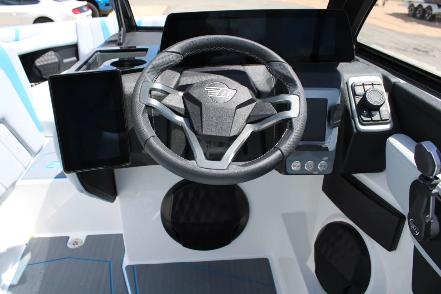 2026 Malibu 22 LSV