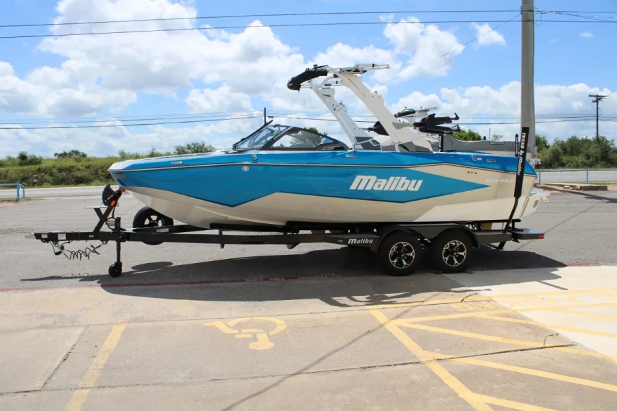 2026-malibu-wakesetter-22-lsv-138505-image4.webp