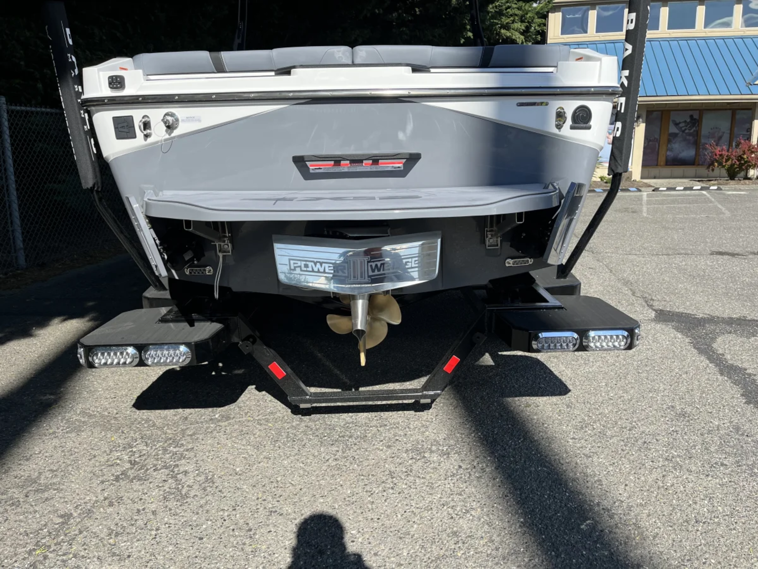 2026 AXIS T220