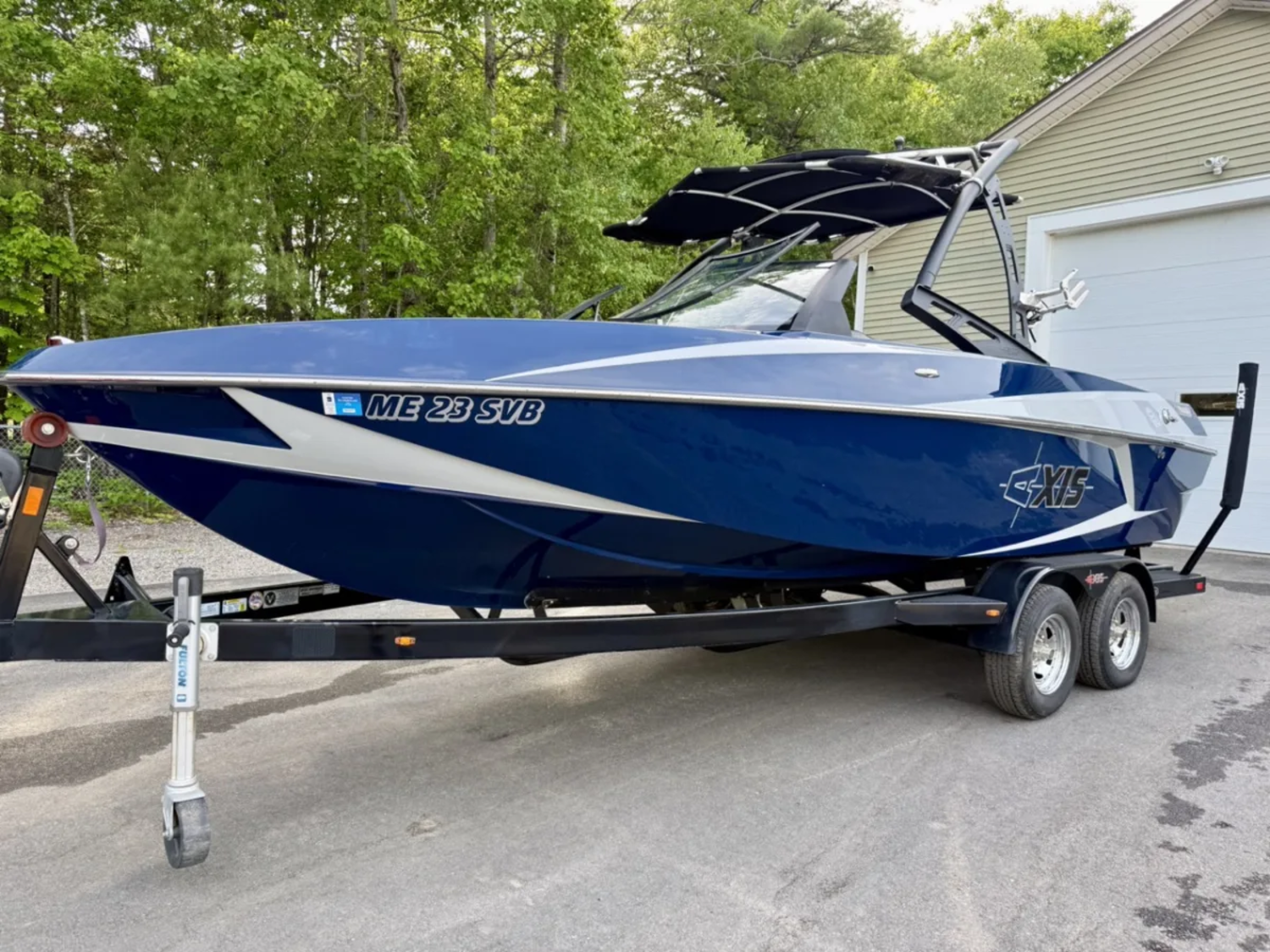 2014 Axis T22