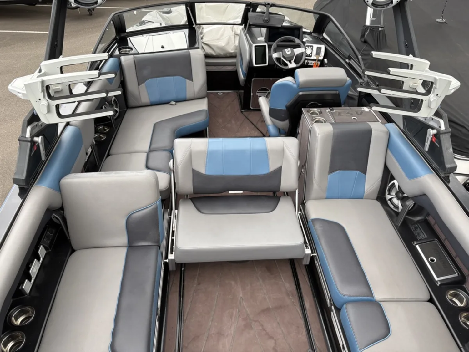 2021 Malibu 25LSV