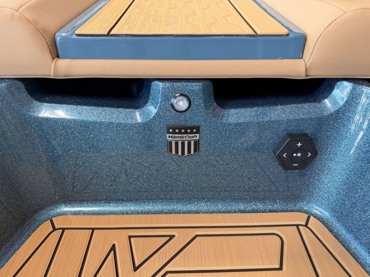 2026 Mastercraft XT22T