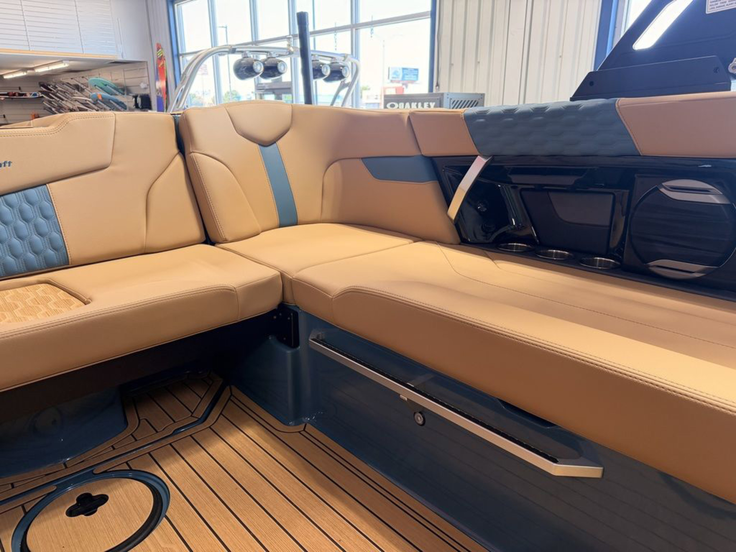 2026 Mastercraft XT22T