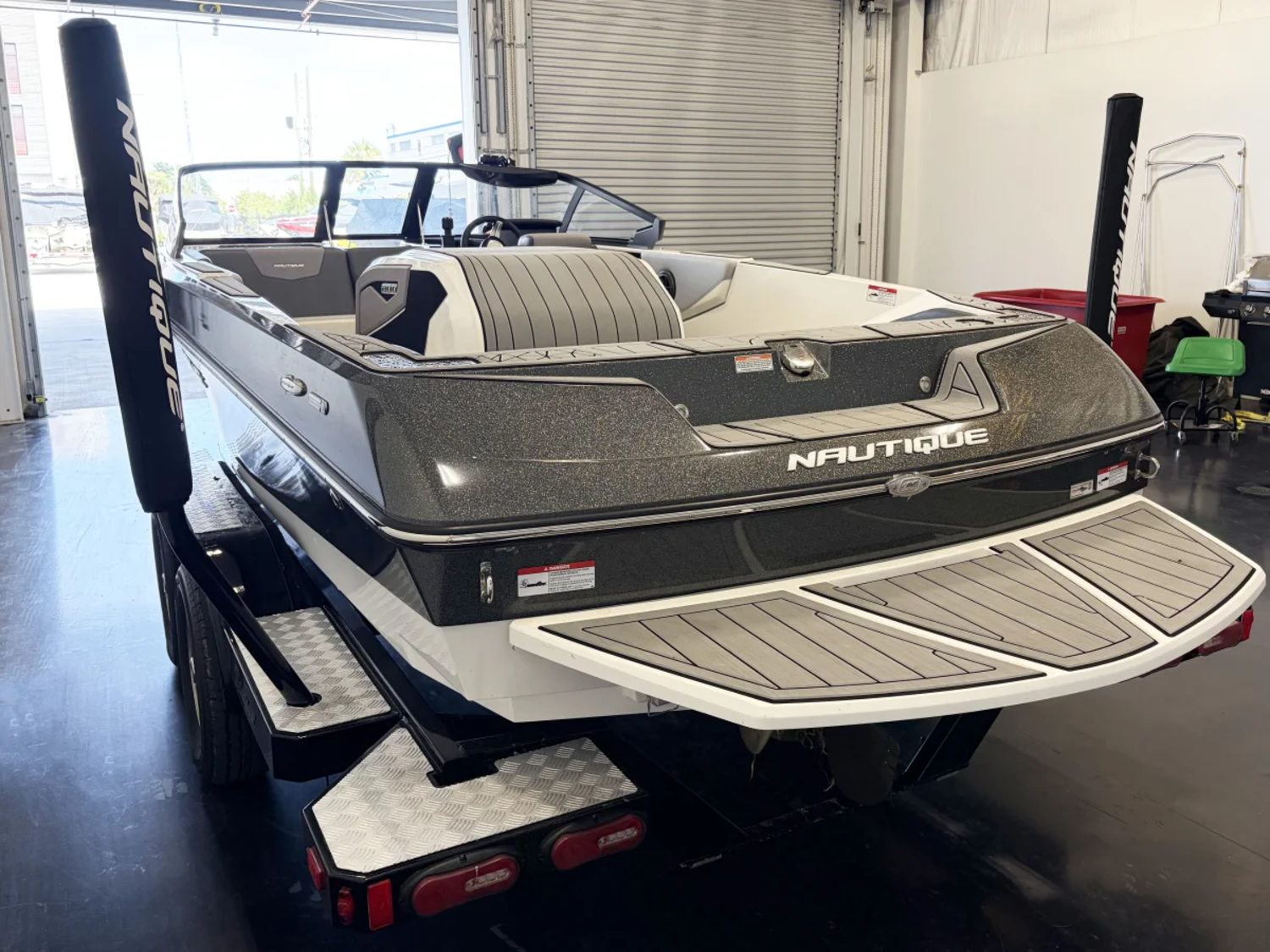 2024 Nautique Ski 200