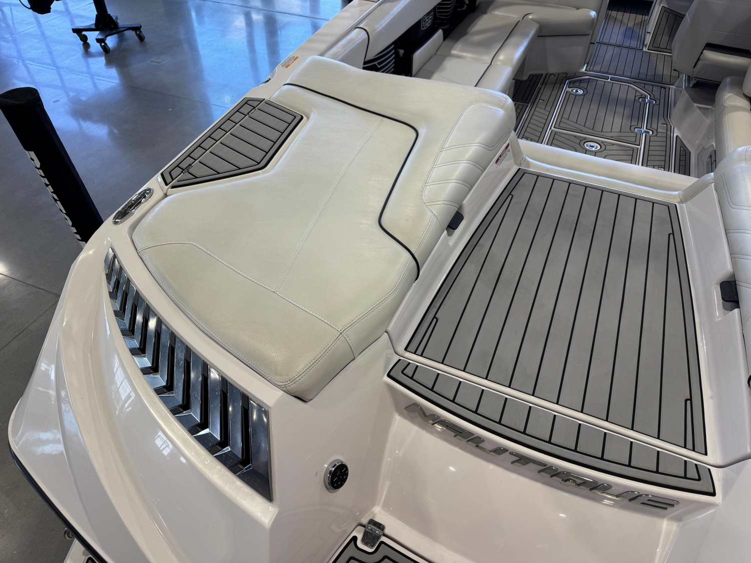 2015 Nautique Super Air Nautique G23