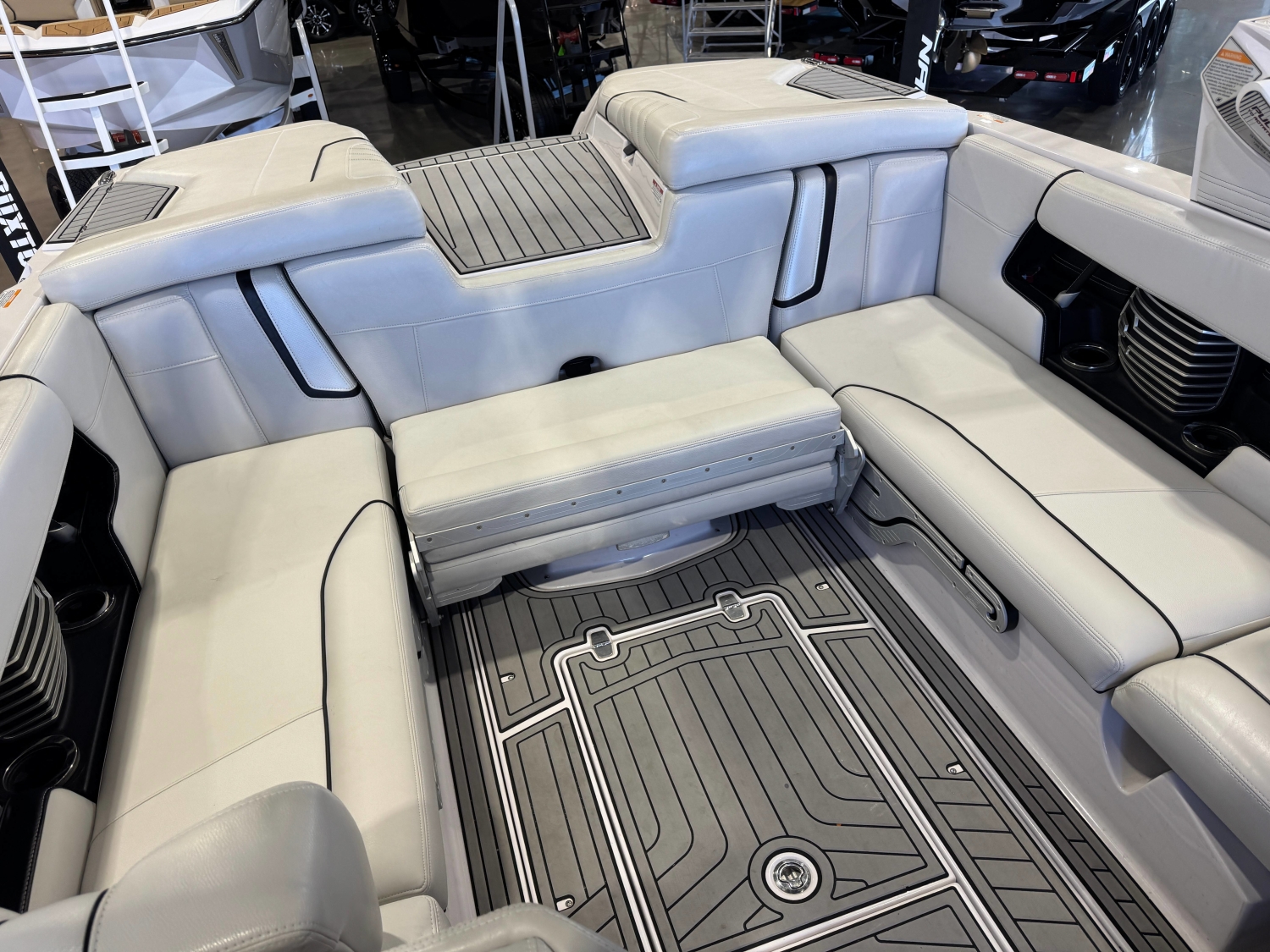 2015 Nautique Super Air Nautique G23
