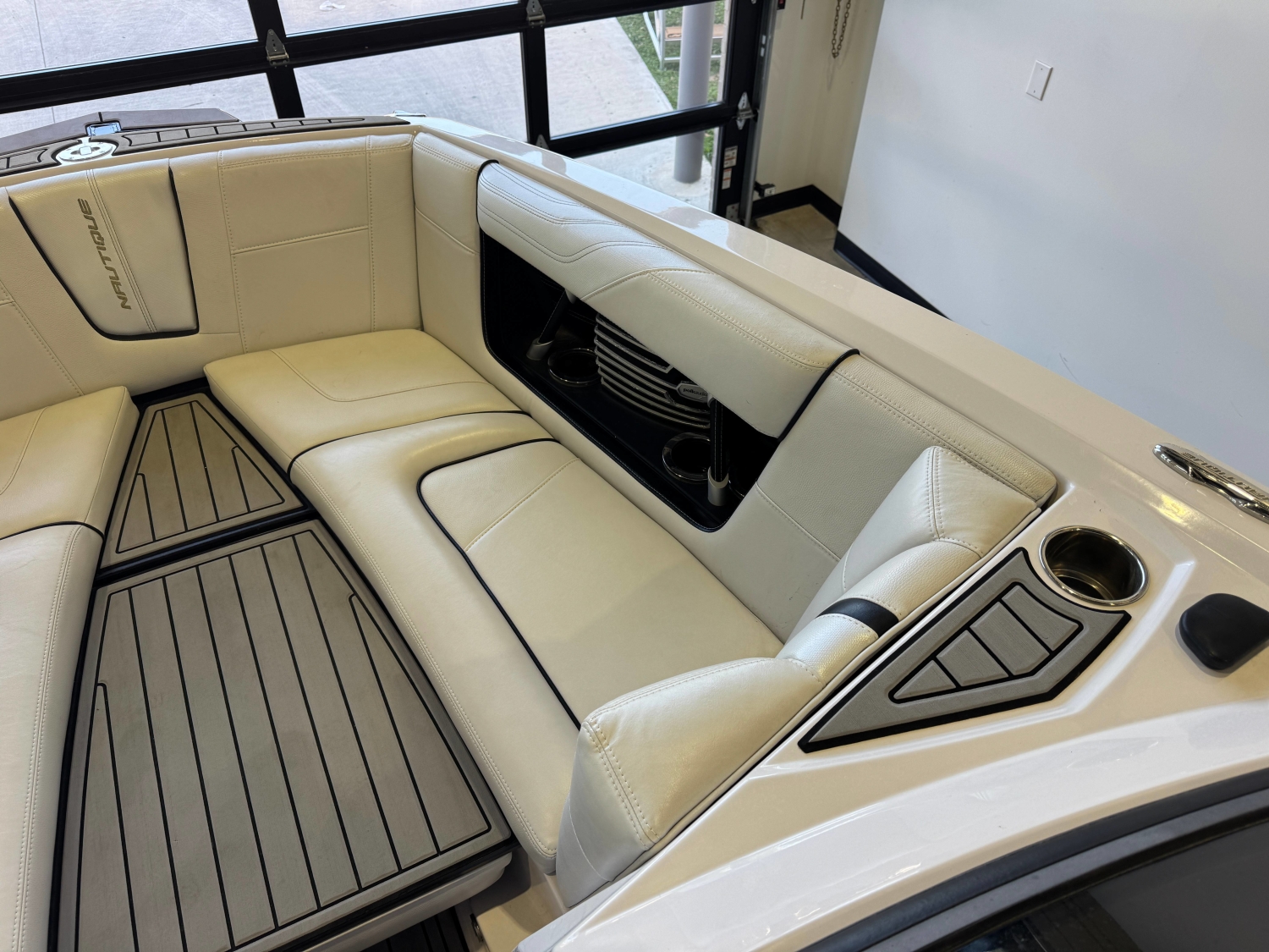 2015 Nautique Super Air Nautique G23