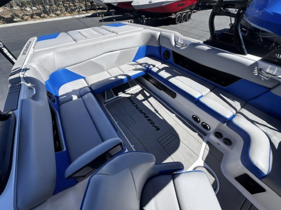 2020-moomba-max-138640-image11